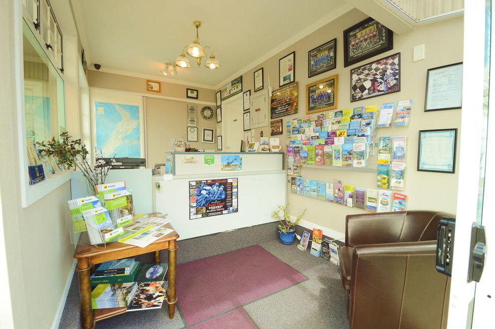 Tower Lodge Motel Invercargill Extérieur photo