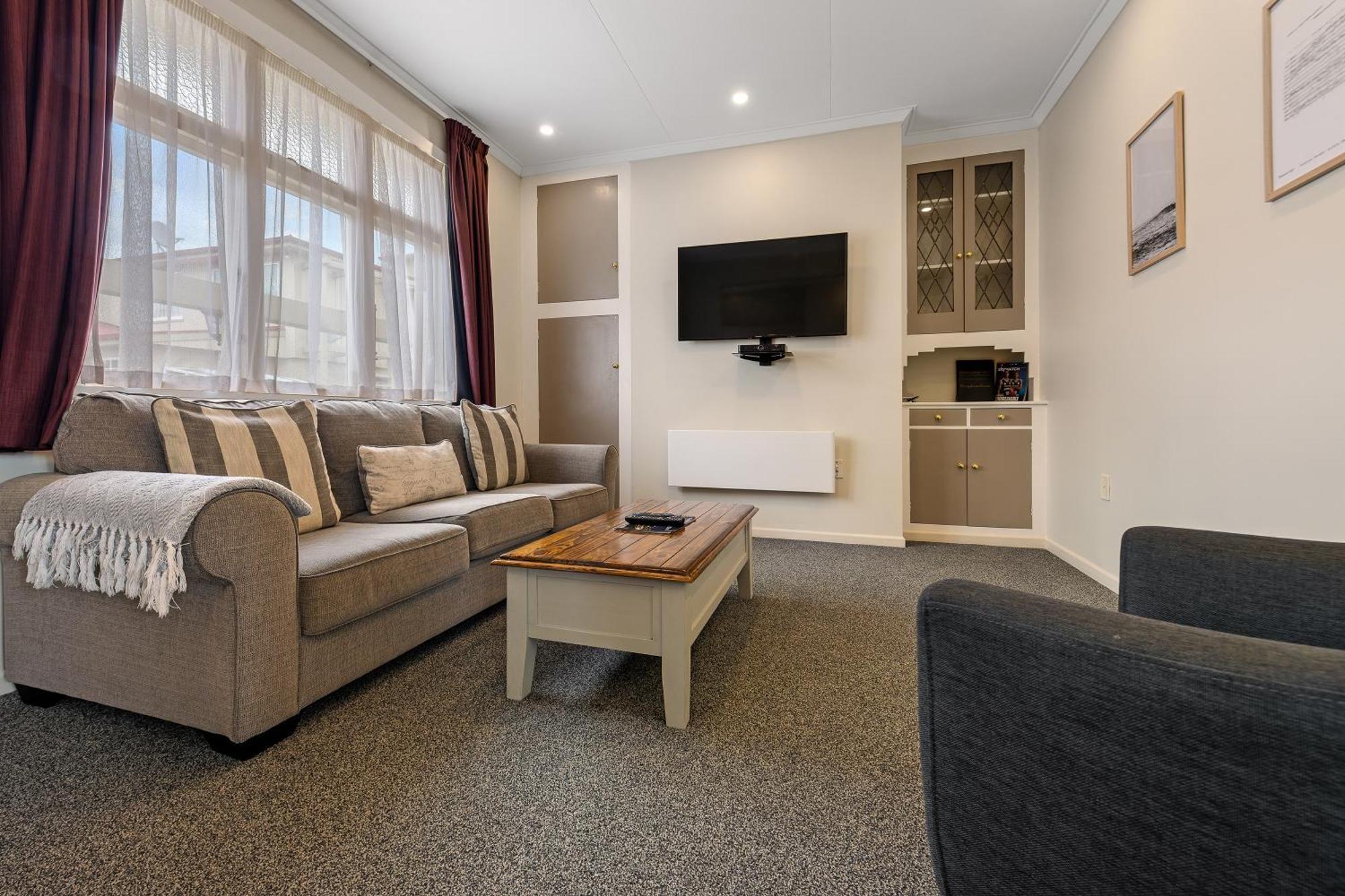 Tower Lodge Motel Invercargill Extérieur photo