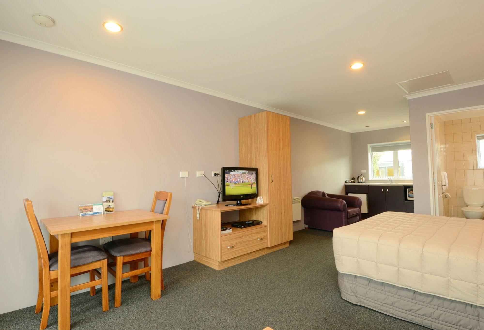 Tower Lodge Motel Invercargill Extérieur photo