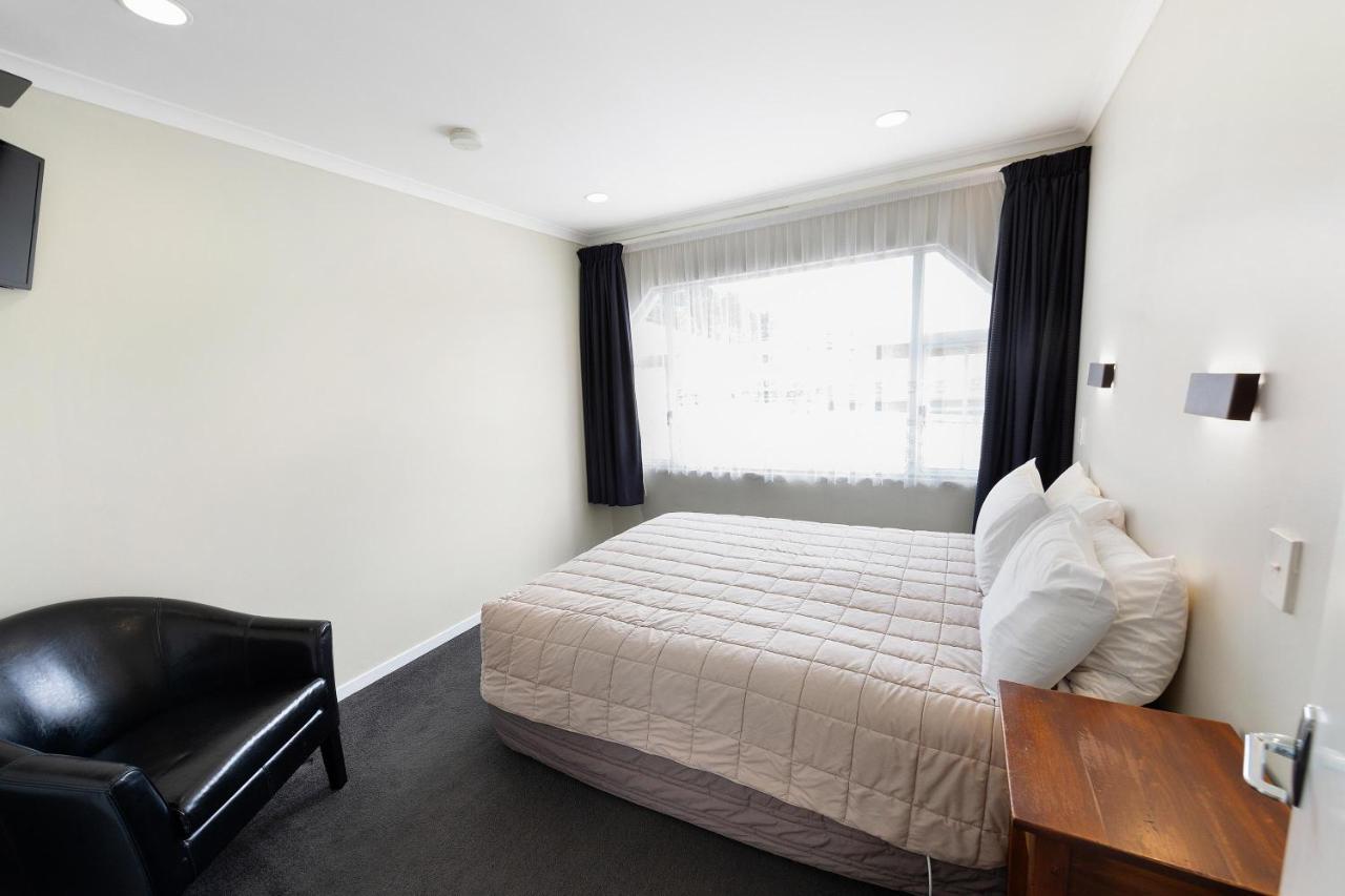 Tower Lodge Motel Invercargill Extérieur photo